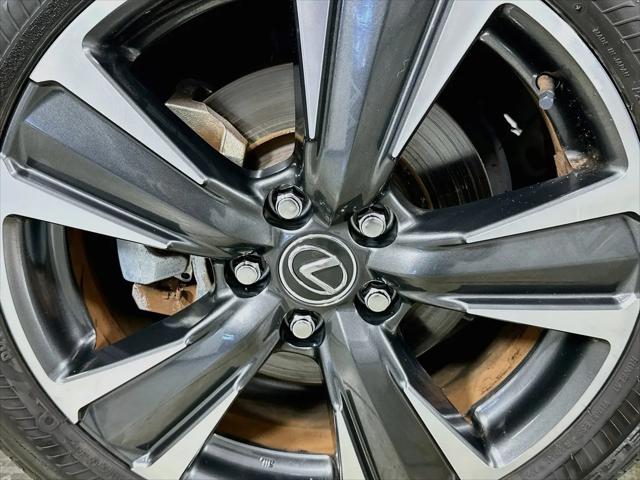 2025 Lexus 300 UX 300h