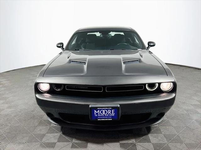 2017 Dodge Challenger SXT
