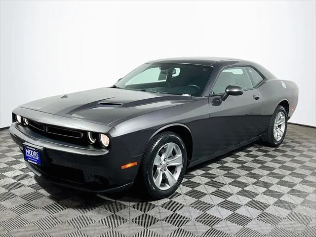 2017 Dodge Challenger SXT