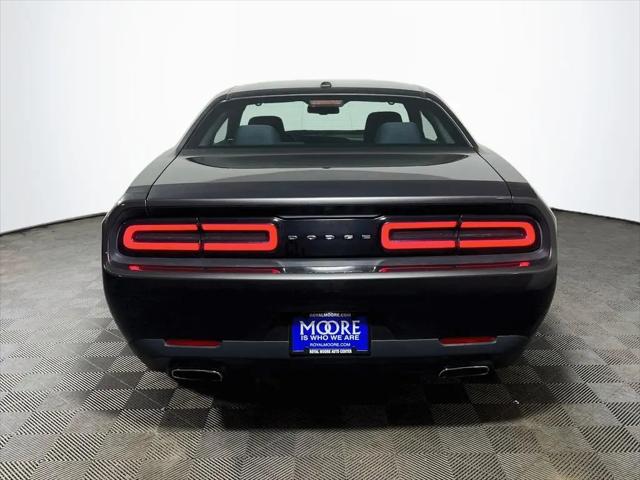 2017 Dodge Challenger SXT