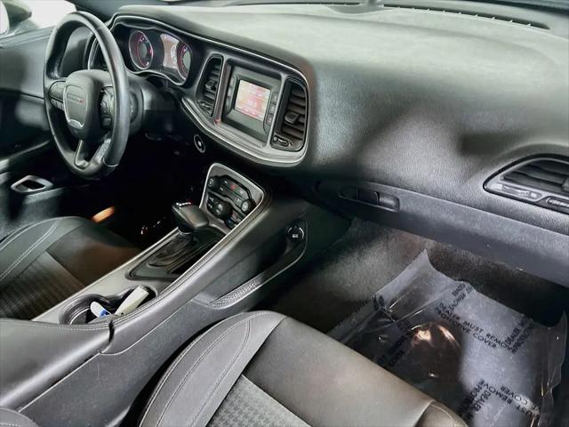 2017 Dodge Challenger SXT