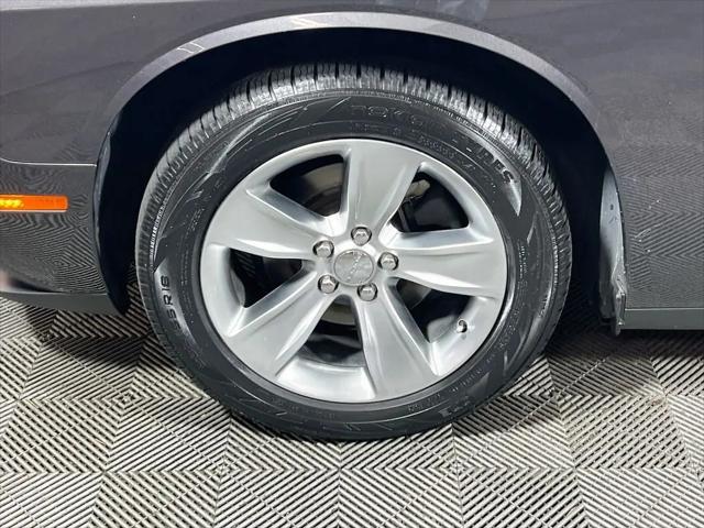 2017 Dodge Challenger SXT