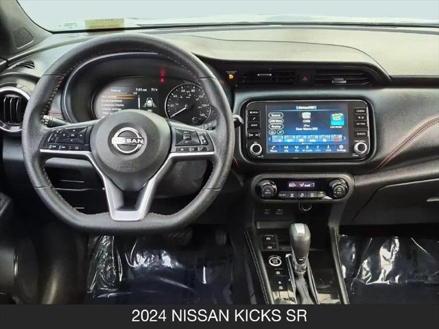 2024 Nissan Kicks SR Xtronic CVT