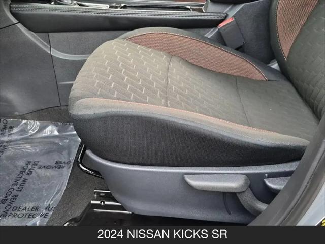 2024 Nissan Kicks SR Xtronic CVT