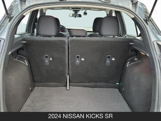 2024 Nissan Kicks SR Xtronic CVT