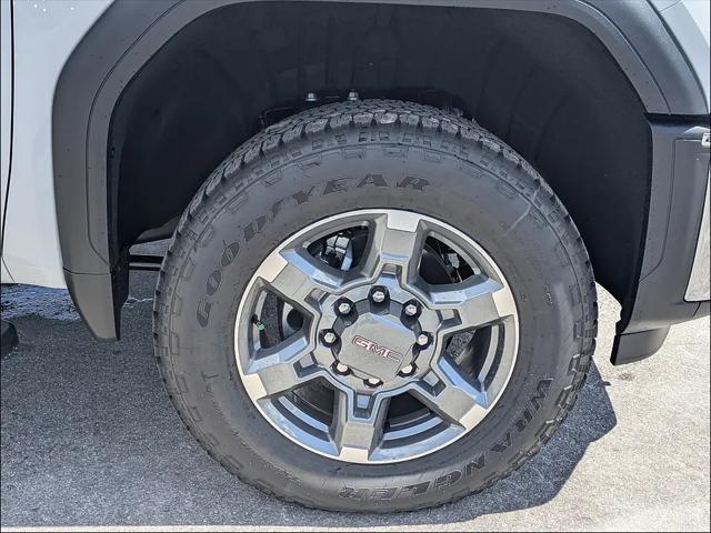 2026 GMC Sierra 2500HD Crew Cab, Standard Bed, SLT, 4WD