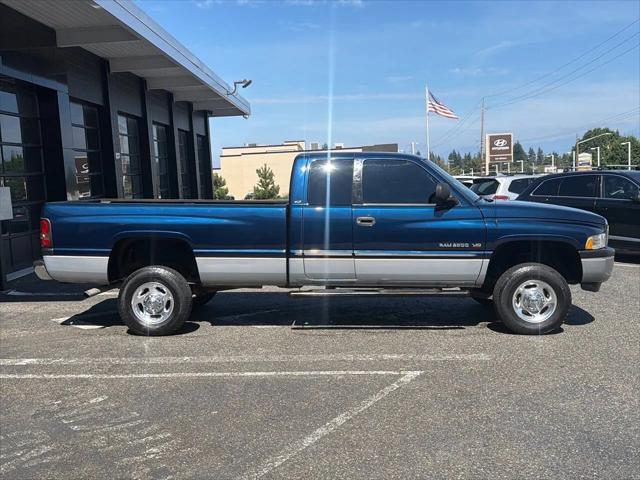 2000 Dodge Ram 2500 Base