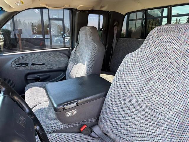2000 Dodge Ram 2500 Base