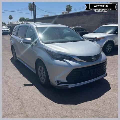2024 Toyota Sienna XLE for sale in Westfield, IN