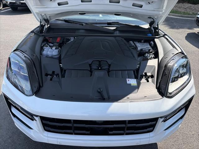 2024 Porsche Cayenne S