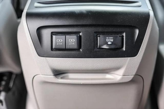 2020 Toyota Sienna LE