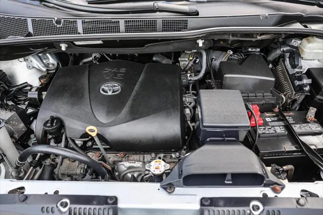 2020 Toyota Sienna LE