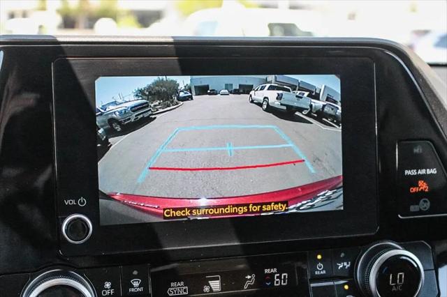 2025 Toyota Highlander LE