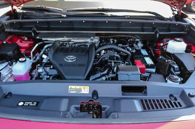 2025 Toyota Highlander LE