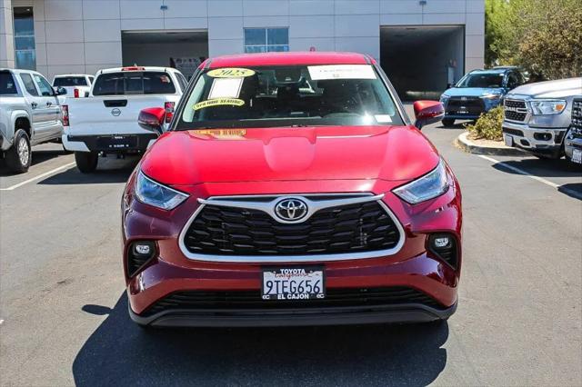 2025 Toyota Highlander LE