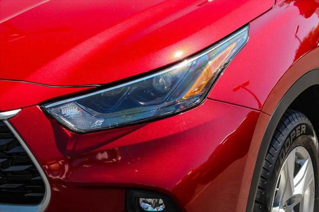 2025 Toyota Highlander LE