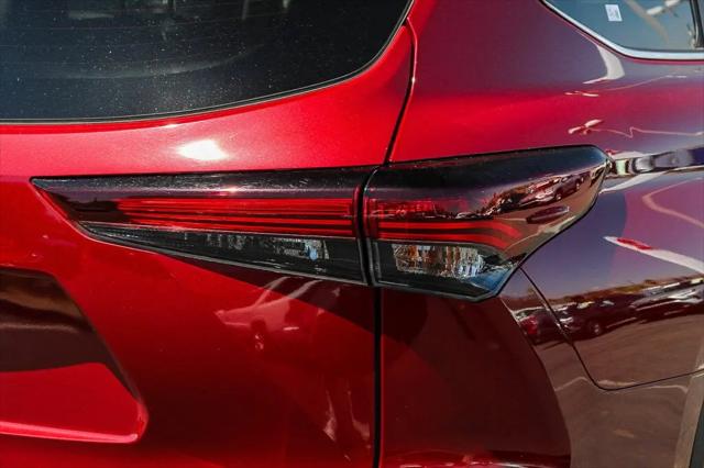 2025 Toyota Highlander LE
