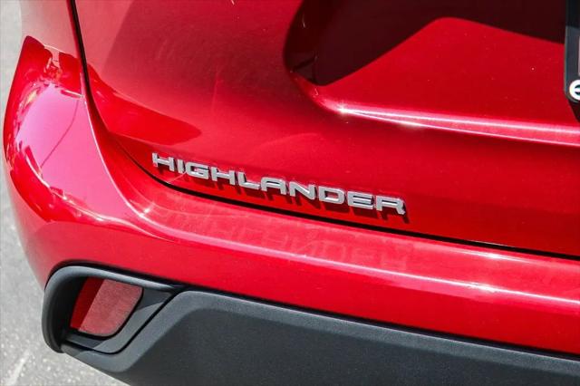 2025 Toyota Highlander LE
