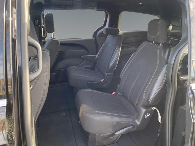 2024 Chrysler Pacifica Touring