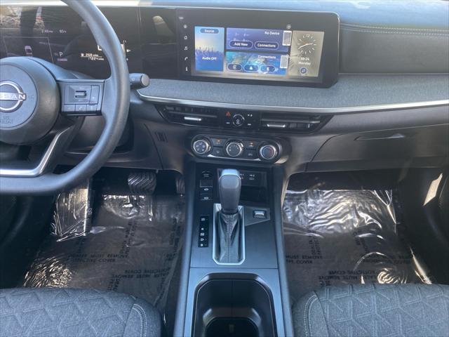2025 Nissan Kicks SV FWD