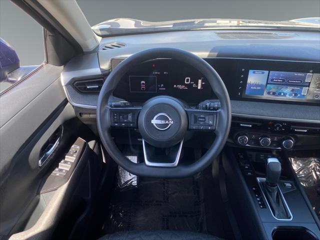 2025 Nissan Kicks SV FWD