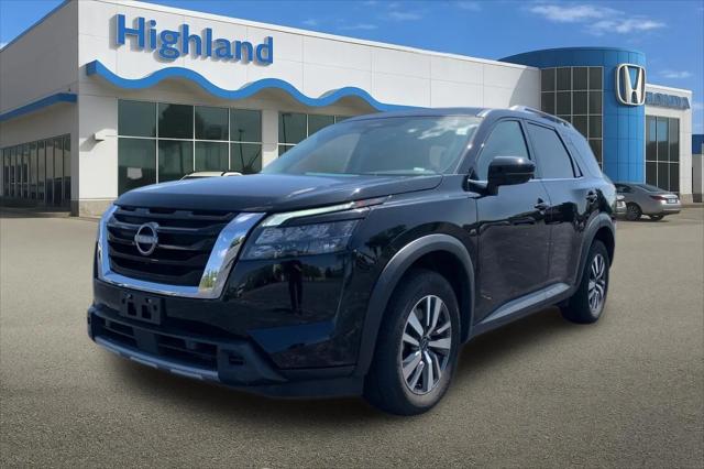 2025 Nissan Pathfinder SL 4WD for sale in Highland, IN