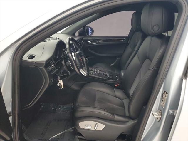 2020 Porsche Macan Base