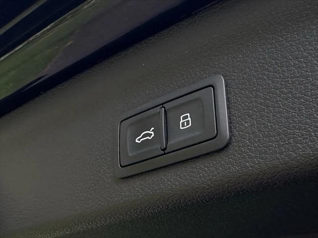 2020 Audi Q3 Premium 45 TFSI S line quattro Tiptronic