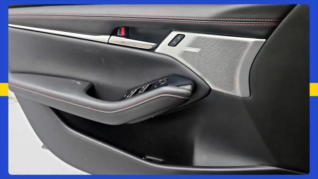 2023 Mazda Mazda3 2.5 S Carbon Edition