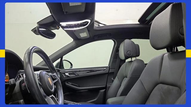 2018 Porsche Macan Macan