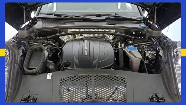 2018 Porsche Macan Macan