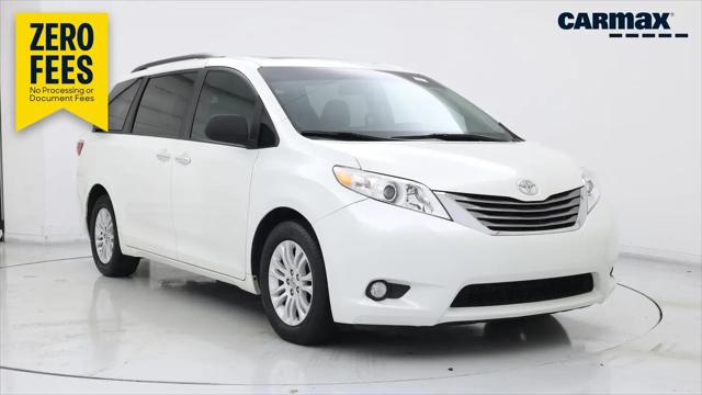 2017 Toyota Sienna XLE 8 Passenger for sale in Covington, LA