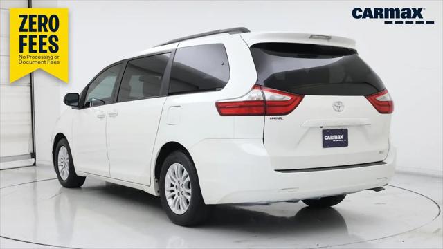 2017 Toyota Sienna XLE 8 Passenger