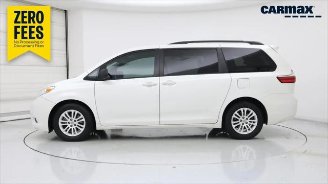 2017 Toyota Sienna XLE 8 Passenger