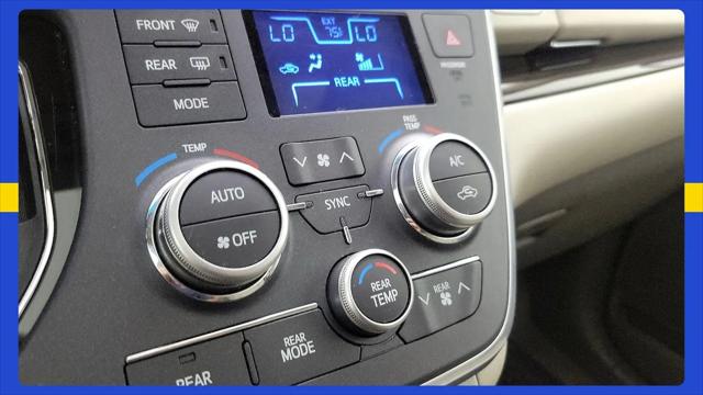 2017 Toyota Sienna XLE 8 Passenger