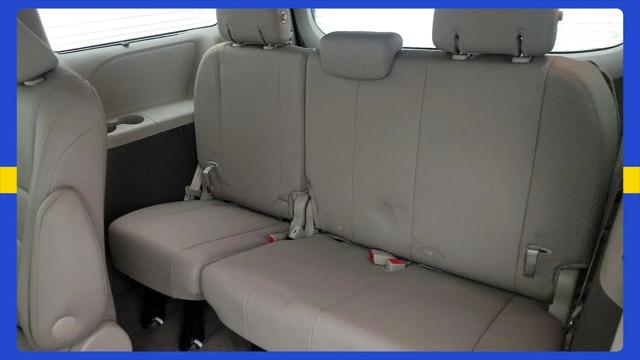 2017 Toyota Sienna XLE 8 Passenger