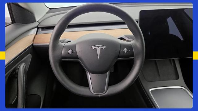 2021 Tesla Model 3 Standard Range Plus Rear-Wheel Drive