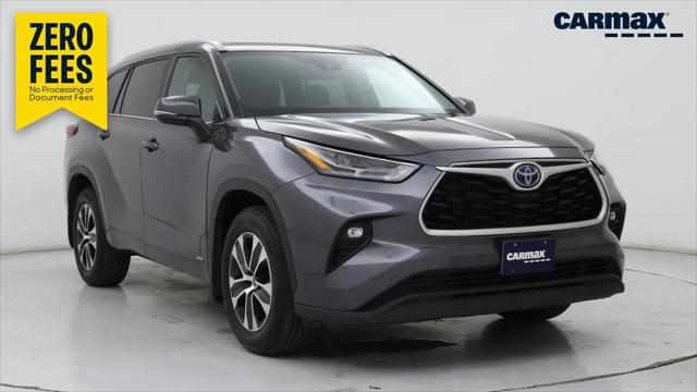 2022 Toyota Highlander Hybrid XLE for sale in Wichita, KS