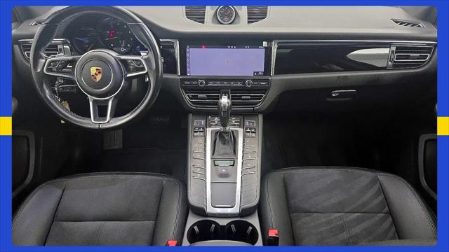 2021 Porsche Macan Macan