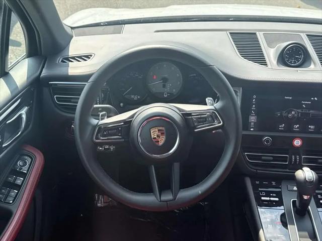 2025 Porsche Macan S