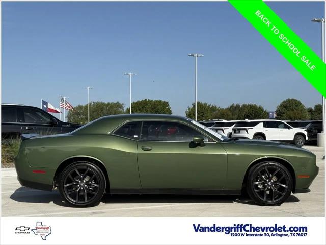 2021 Dodge Challenger SXT