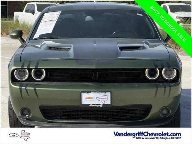 2021 Dodge Challenger SXT