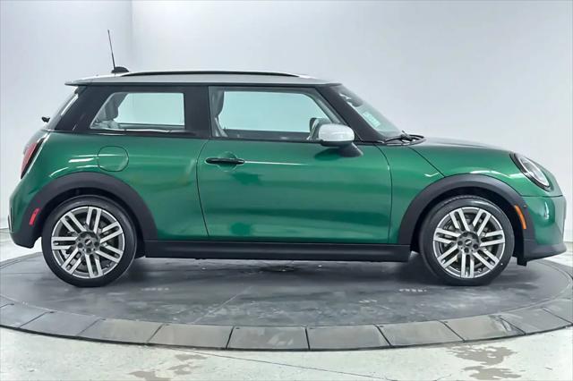 2025 MINI Hardtop Cooper