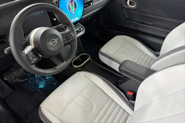 2025 MINI Hardtop Cooper