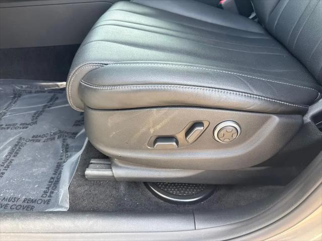 2025 Genesis GV80 2.5T Standard AWD