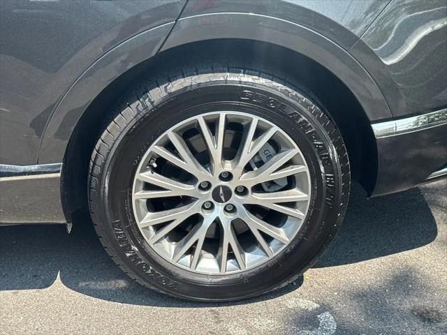 2025 Genesis GV80 2.5T Standard AWD