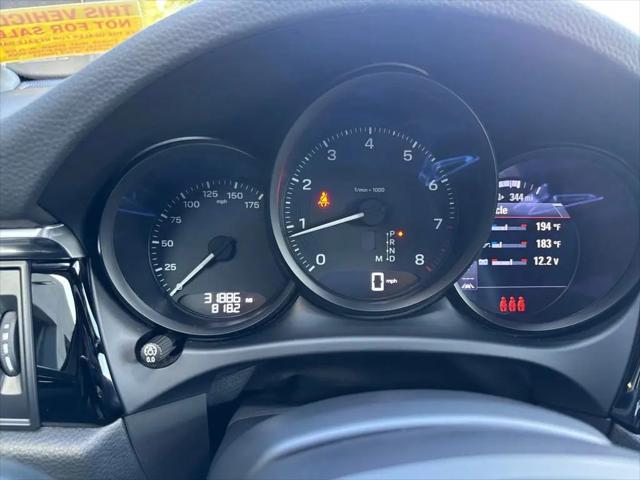 2023 Porsche Macan Macan