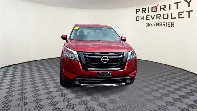 2023 Nissan Pathfinder SL 4WD