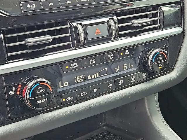 2023 Nissan Pathfinder SL 4WD