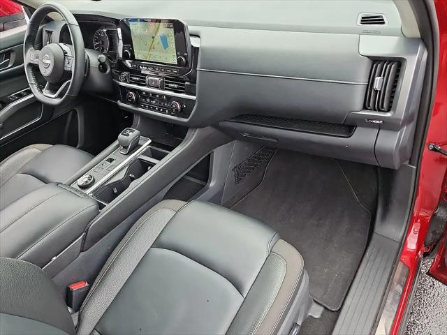 2023 Nissan Pathfinder SL 4WD